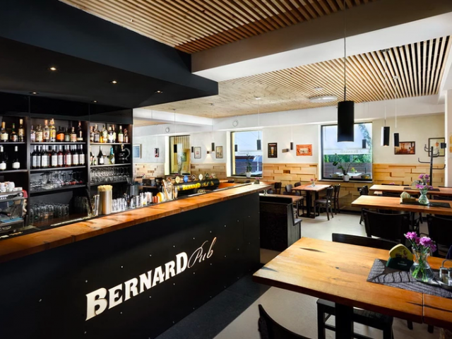Reštaurácia Bernard Pub – Maladinovo